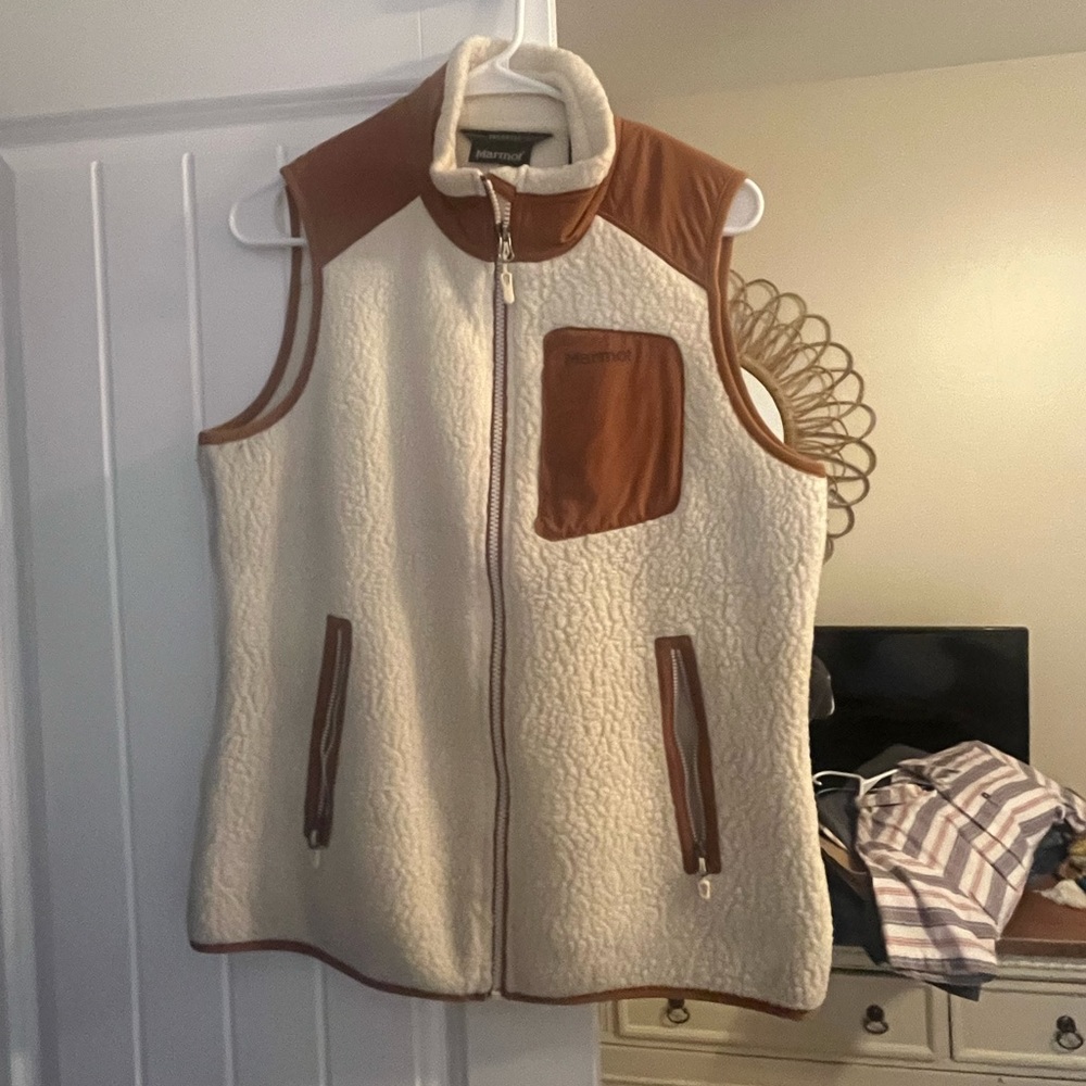 Women’s marmot vest